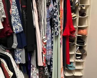 Women’s clothes sizes medium and large, 8