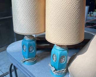 . . . cute lamp pair