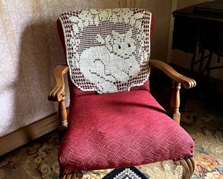 . . . accent chair with Queen Ann legs