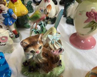 . . . cute cat . . . did I say I love alliterations?