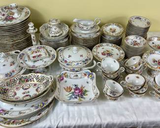 Dresden Empress Schumann Bavaria Germany 131 piece Dinnerware Set