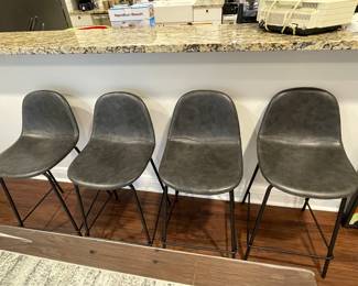 (4) Bar Height bar stools ( with table )