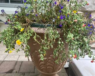 7. Resin Urn (17" x 19")