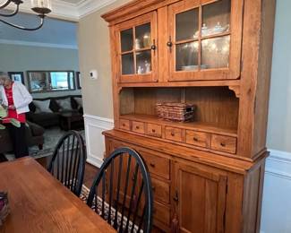 12. Broyhill Attic Heirlooms Hutch (60" x 18" x 83")