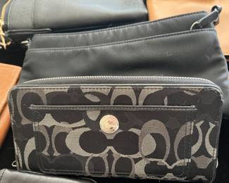 Coach Handbags & Wallets