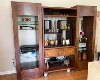 53. 3pc Bookcase/Display Cabinet (Center Piece on Casters) (83" x 23" x 79")