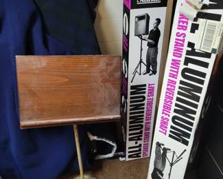 Music stand speaker stands
