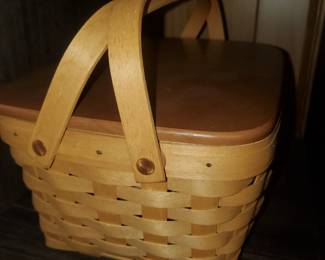 A few Longaberger baskets