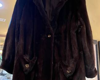 Mink jacket, Henig Furs
