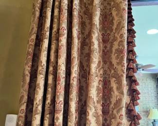 Drapes- all drapes measure 107" in length