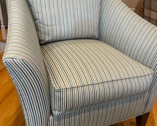 Ethan Allen Gibson Arm Chair 32” W x 36” H x 35” D
