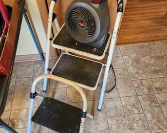 2 step stools and vornado heater