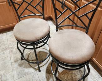 2 barstools 