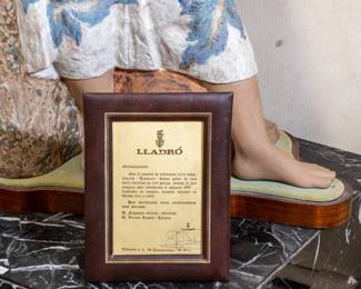 Certificate of Authenticity, translated to English: "The reference model 2032, named “Taitiana”, is part of a limited series of 200 pieces, with the one covered by this certificate being number 185, made in our factory during the decade from 1971 to 1980.
The most direct collaborators have been: D. Fulgencio Garcia = Sculptor D. Vicente Lladro - Technician"