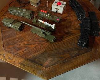 TRAIN AND WOOD TABLE