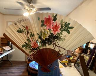 Hand painted Chinese fan, folds up perfectly 