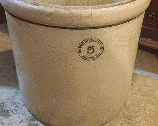 Crock from Macomb, IL