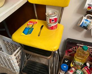 Retro Step Chair 