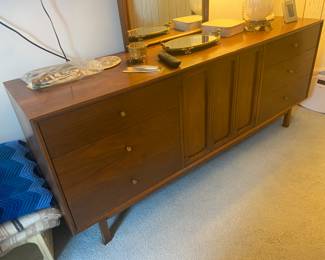 Estate Sale By Olga in Clark, NJ 2024