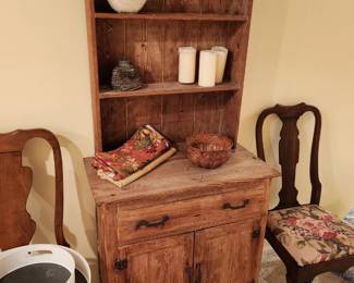 Another nice cabinet