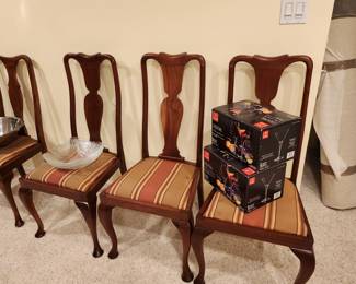 3 matching chairs