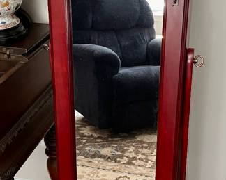 Mirrored jewelry box