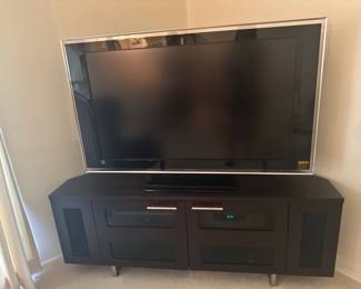 TV & entertainment stand
