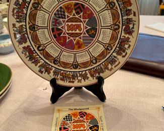 WEDGEWOOD 1974 CALENDAR PLATE