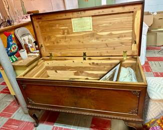ED ROOS CEDAR HOPE CHEST