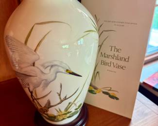 FRANKLIN MINT MARSHLAND VASE