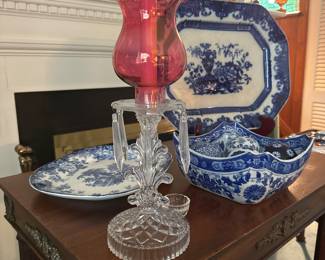 CRANBERRY GLASS CANDLE HOLDER