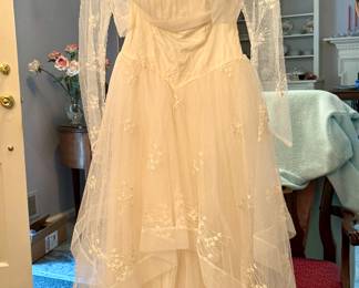 WEDDING DRESS FROM THE "DAY"