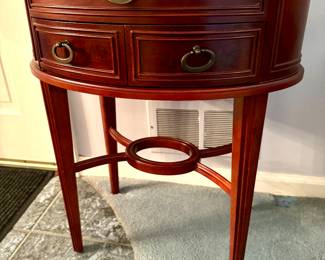 THE BOMBAY CO. FEDERAL STYLE CHERRYWOOD SIDE TABLE