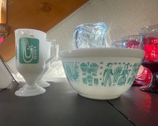 Vintage Pyrex!