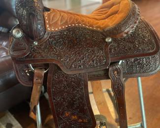 Custom made by Inmate Lanny Ross, Texas Department of Criminal Justice, tooled saddle. Lanny made saddles for George W Busch & the Prince of Saudi Arabia!!! 