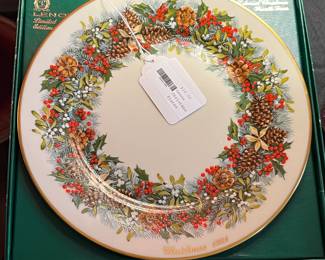 4 Different Lenox Colonial Christmas Plates