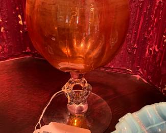 Cambridge Key Hole Ivy Vases