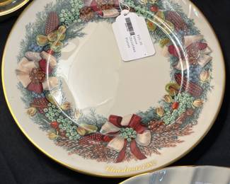 Lenox Colonial Christmas Plates