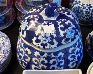 Chinese Gourd Form Jar 