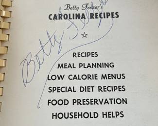 Betty Feezor Signature 