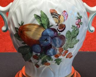 Mottahedeh Duke of Gloucester Lamp Details