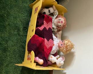 Antique dolls and cradle