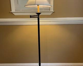 Floor Lamp w Swing Arm