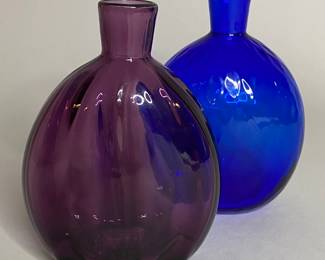 MMA Metropolitan Museum Of Art Glass Flasks In Ribbed Amethyst/Purple & Cobalt, Circa 1980