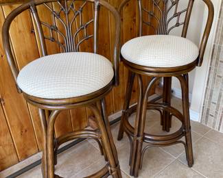#34 - $180 Set 2 rattan barstools 16x31H