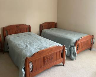 #27 - $400 Nautical Twin bed set