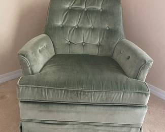 #6B - $90 Each Pair Green velvet Broyhill chairs 31x36x17(seat) 34 (back)