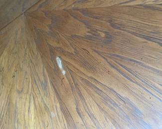 #12 - $695 -Drexel Dining table 72x44 removable 18' leaf with 4 chairs plus 2 armchairs (condition)