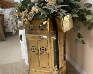 #7 - $100 Brass Noodle cart