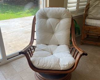#36 - $150 Rattan chair 27x38x17 (4 total)
